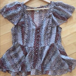 Wispy shirt with button front